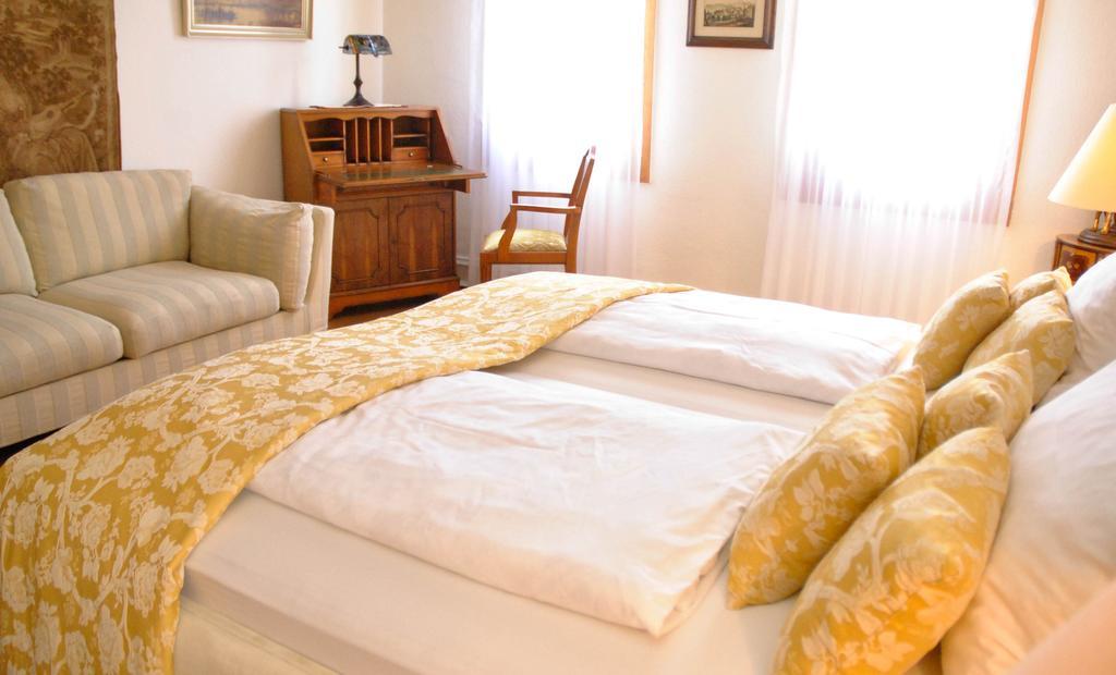 Weingasthof Zum Weissen Ross Osthofen Room photo