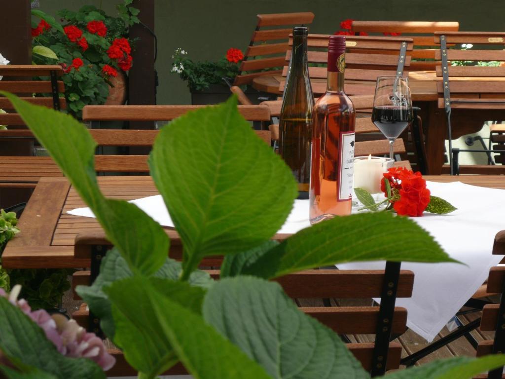 Weingasthof Zum Weissen Ross Osthofen Room photo